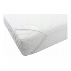 Mitrumnecaurlaidīgs gultas pārklājs ar gumijām stūros